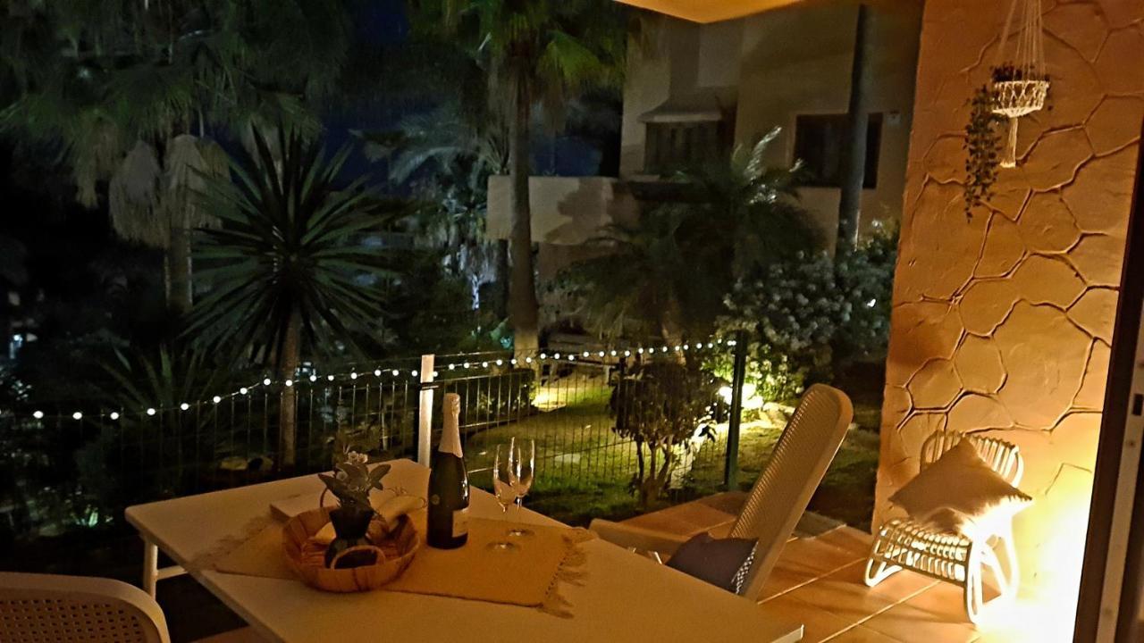 Garden Suite Beach & Relax Sitio de Calahonda ภายนอก รูปภาพ
